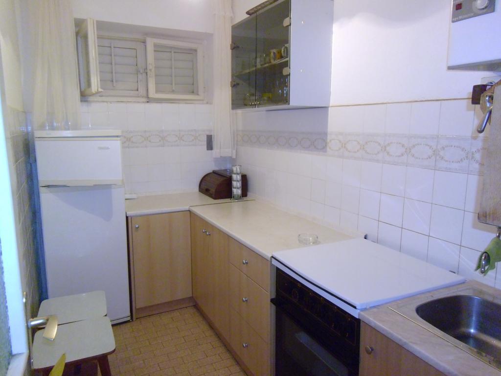 Apartments Kreso 5 Meters From The Beach With See View Shadow And Parking Place Stara Novalja Pokoj fotografie
